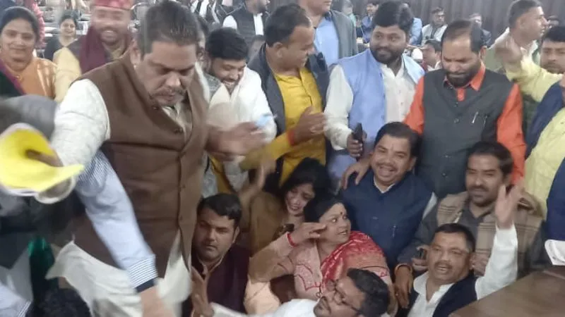 नगर निगम सदन 2