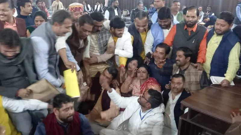 नगर निगम सदन