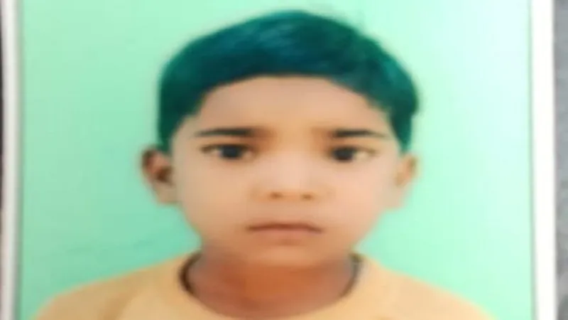 अमरोहा: स्कूल से लौट रहे कक्षा एक के छात्र को पिकअप ने रौंदा, मौत