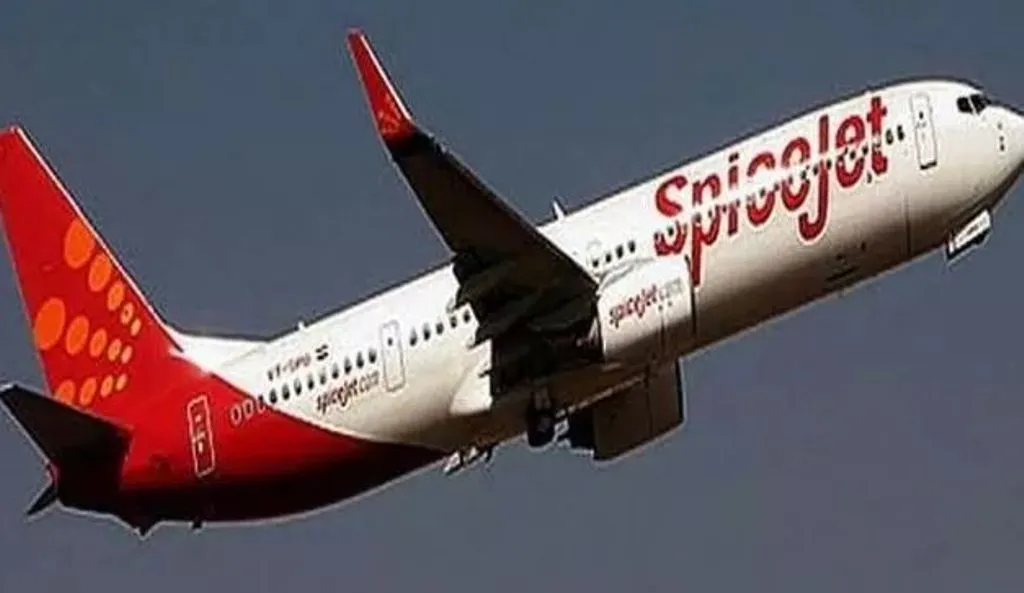 स्‍पाइस जेट की फ्लाइट को बम से उड़ाने की धमकी, आईजीआई एयरपोर्ट पर मचा हड़कंप 