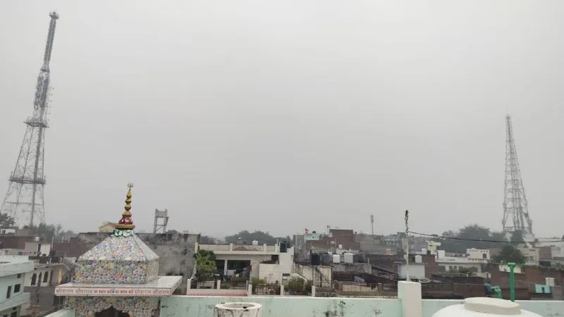Banda Weather: बूंदाबांदी से शीतलहर और हाड़कपाऊ ठंड में इजाफा, इतने दिन तक जूनियर विद्यालय बंद रखने का आदेश
