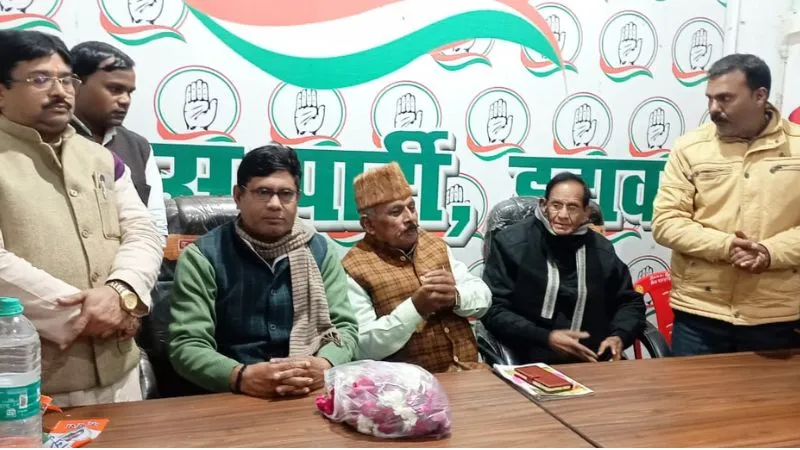 Etawah News: वाराणसी में IIT BHU की छात्रा के साथ दुष्कर्म, कांग्रेस ने साधा बीजेपी पर निशाना, कही ये बात...