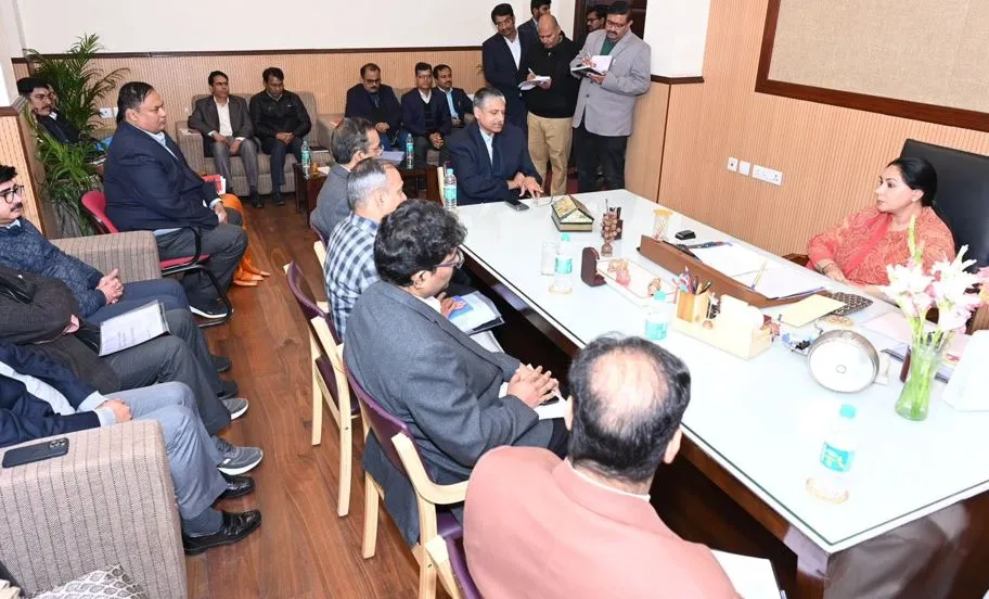 राजस्थान: डिप्टी सीएम दिया कुमारी ने ली विभागों की समीक्षा बैठक, अधिकारियों को कई बड़े निर्देश किए जारी 