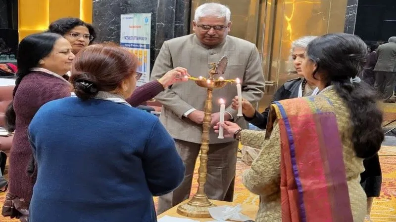 लखनऊ : कार्यशाला में बोले राज्यमंत्री मयंकेश्वर शरण सिंह- परिवार नियोजन का अर्थ बच्चों के जन्म पर रोक लगाना नहीं