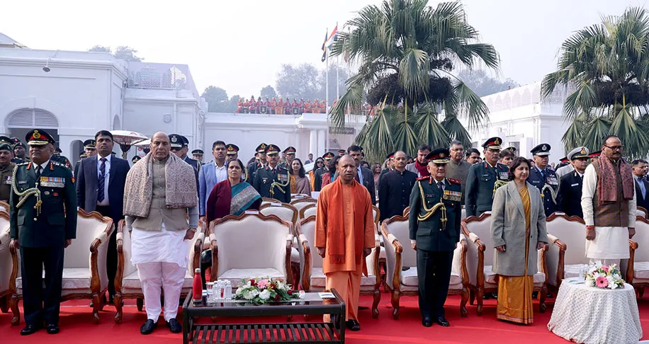 मुख्यमंत्री व रक्षामंत्री सेना दिवस के कार्यक्रम में हुए शामिल, लखनऊ में आर्मी करा रही सुरक्षा का एहसास