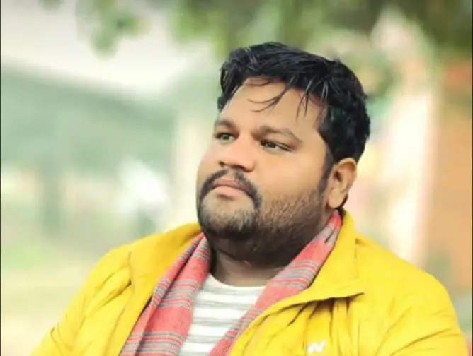 रेलिंग से टकराकर बाइक सवार युवक की दर्दनाक मौत, गोंडा लखनऊ मार्ग पर हुआ हादसा