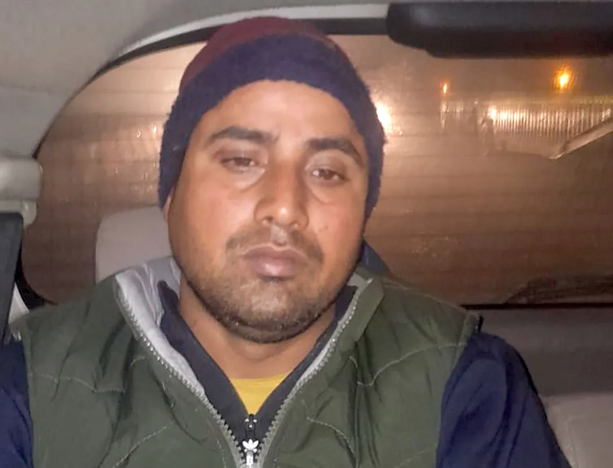  रिवार्ड पॉइंट रिडीम करने का झांसा देकर पूर्व मंत्री को ठगा, गिरोह के एक सदस्य को एसटीएफ ने दबोचा