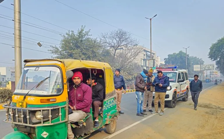 सड़क सुरक्षा माह : सात ओवरलोड ट्रक सीज, 13 के काटे चालान