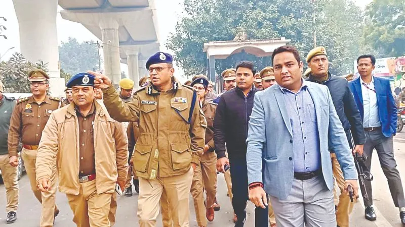 Kanpur: जाम से निजात के लिए पुलिस कमिश्नर ने किया सर्वे; रावतपुर क्रासिंग पर खत्म होगी ई-रिक्शा अराजकता..