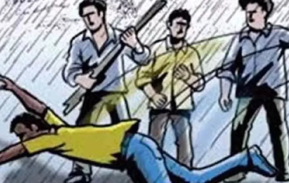 बरेली: पुआल न देने पर मजदूरों को लाठी-डंडों से पीटा, एक गंभीर रूप से घायल