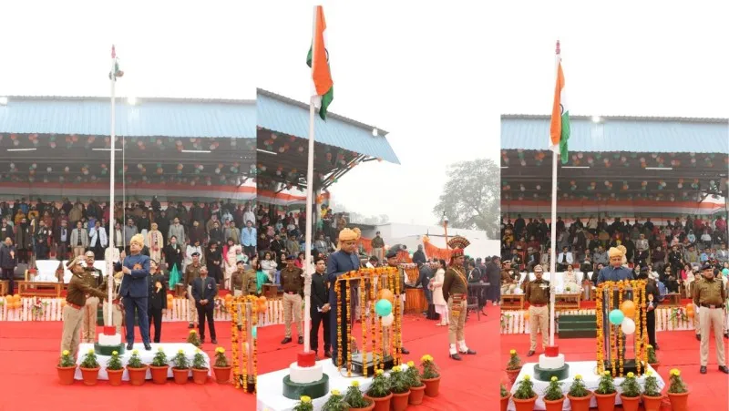 लखनऊ: 75वें गणतंत्र दिवस पर पूर्वोत्तर रेलवे के मंडल रेल प्रबन्धक ने फहराया तिरंगा, परेड की ली सलामी