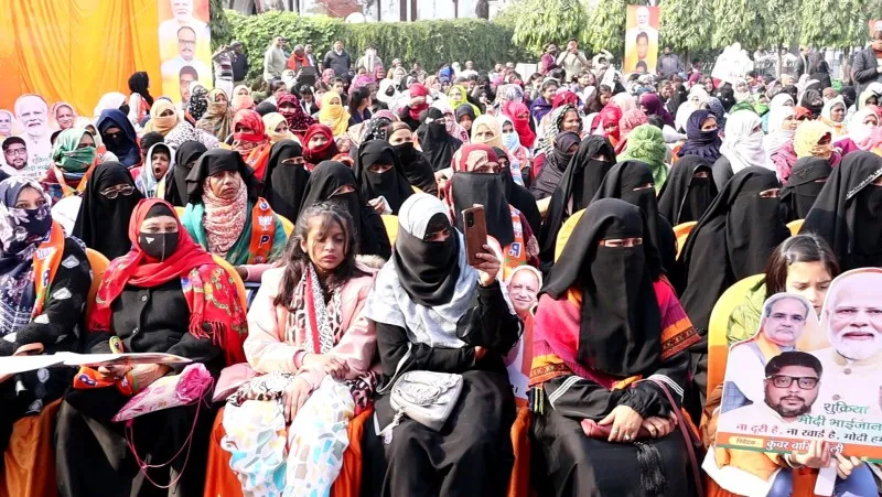 लखनऊ BJP के 'शुक्रिया मोदी भाईजान' अभियान की हुई शुरुआत (1)