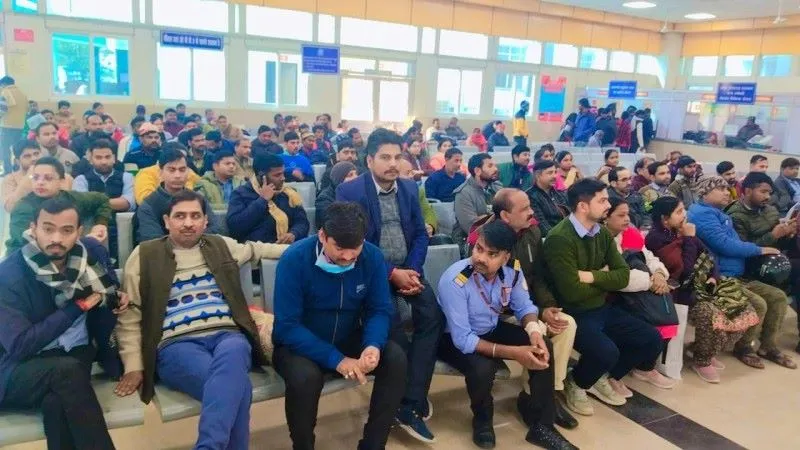 लखनऊ : लोहिया संस्थान में कर्मचारियों ने बैठक कर भरी हुंकार, कहा- नहीं बढ़ा वेतन तो होगा आंदोलन