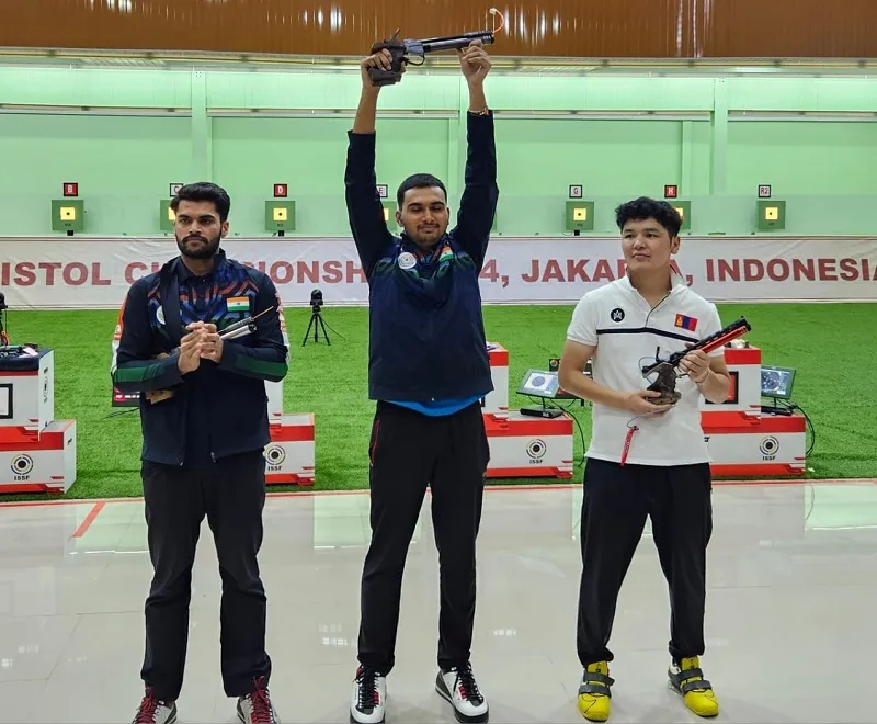 वरुण तोमर-ईशा सिंह ने एशियाई निशानेबाजी क्वालीफायर में 10 मीटर स्वर्ण के साथ  हासिल किया ओलंपिक कोटा