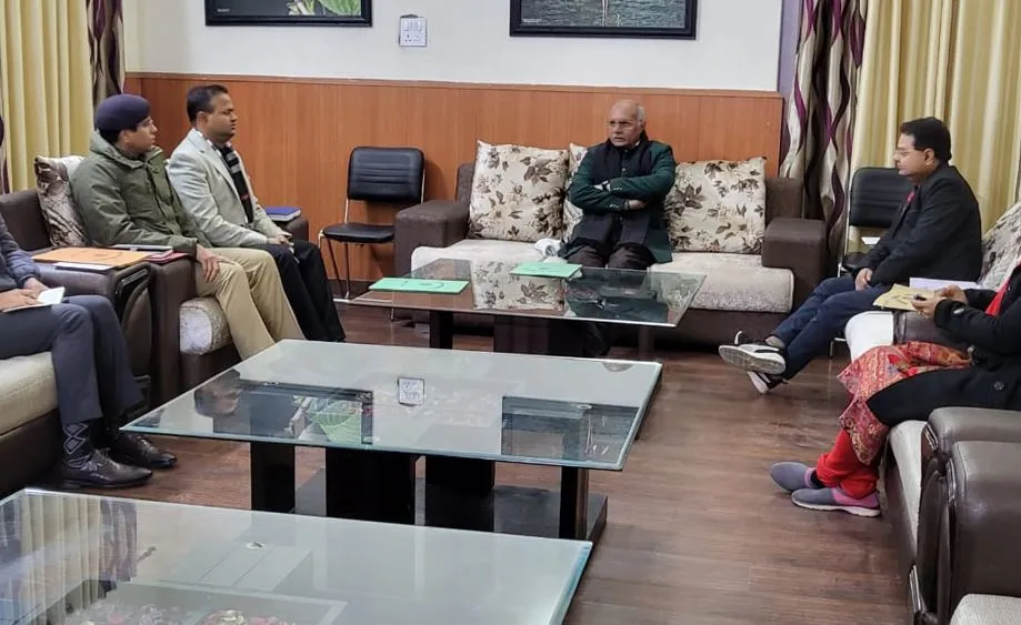 बरेली: गांवों में लोगों को छोटी निजी गोशालाएं स्थापित करने को प्रेरित करें अफसर