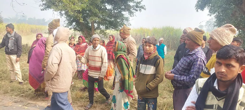 निमंत्रण में गए युवक का संदिग्ध हालत में सड़क किनारे मिला शव, हत्या का आरोप
