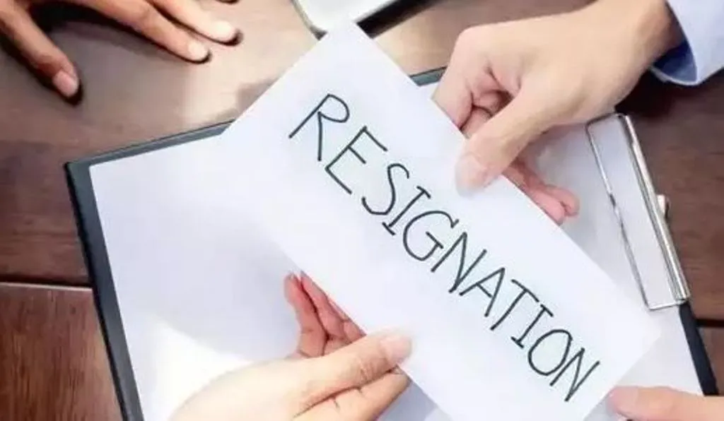 ज्यादातर पेशेवर इस साल नौकरी बदलने पर कर रहे हैं विचार, एक रिपोर्ट में ये बात आई सामने  