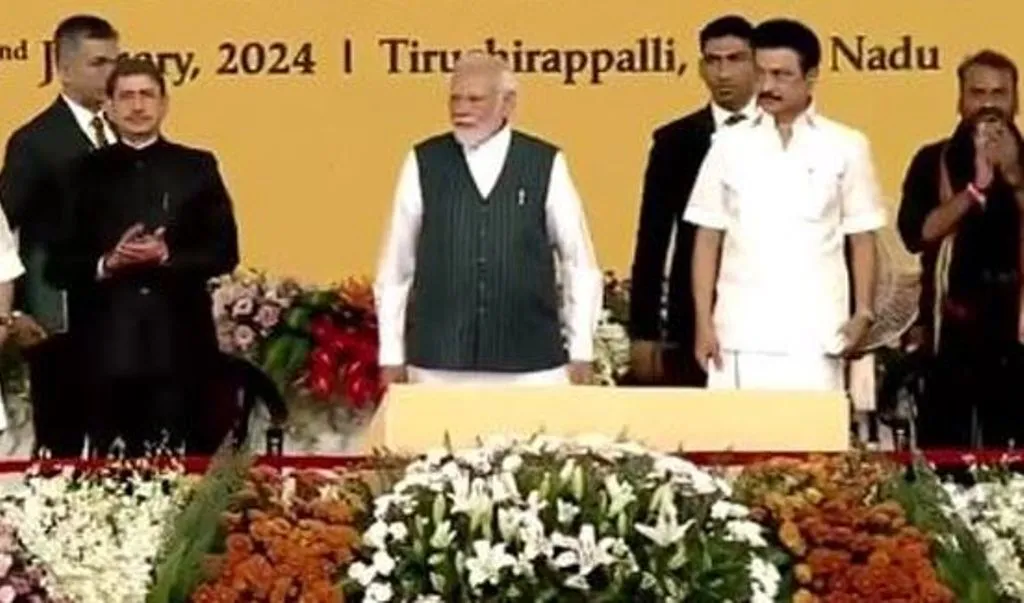 PM मोदी ने तमिलनाडु को दी सौगात, 20 हजार करोड़ रुपये से अधिक की परियोजनाओं का किया उद्घाटन और शिलान्यास 
