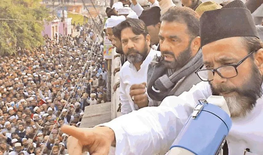 Bareilly News: 'शहामतगंज में तौकीर रजा के प्रदर्शन से लौटते लोगों ने नहीं किया था पथराव, खुद उन्हीं पर चली थीं ईंटें'