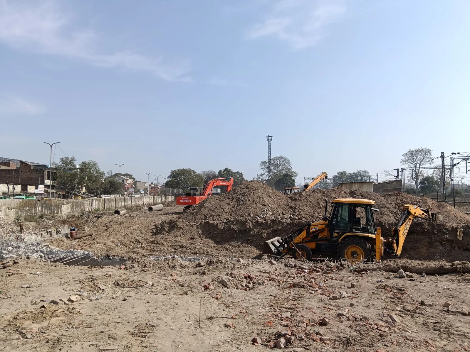 बरेली: लोगों को मिलेगी राहत, सिटी श्मशान रेलवे क्रॉसिंग पर अंडरपास का निर्माण शुरू