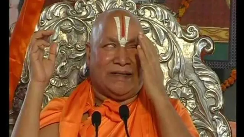जगद्गुरु रामभद्राचार्य की बिगड़ी तबीयत, आगरा के निजी अस्पताल में भर्ती