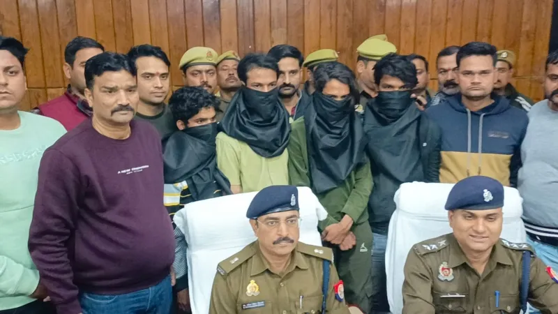 बहराइच : लूटी गई बाइक के साथ सराफा व्यापारी पर हमला कर लूटे थे जेवरात और नकदी