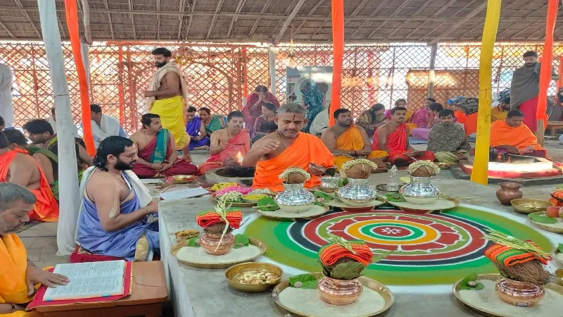 अयोध्या : प्राण-प्रतिष्ठा के बाद शनिवार को आरती भोग के बाद बंद हुआ मंदिर का कपाट 