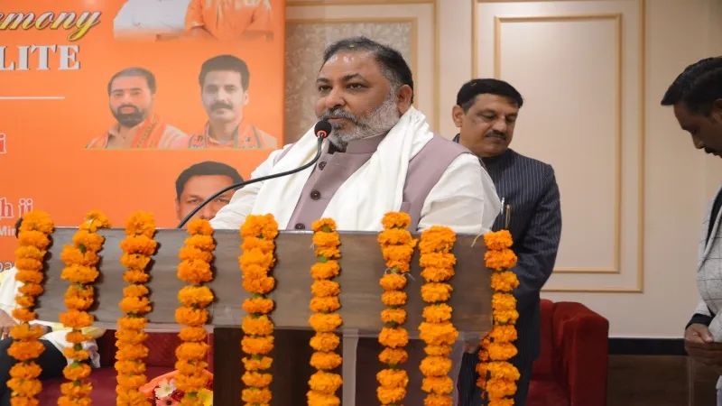 लखनऊ से बाराबंकी के बीच चलेंगी इलेक्ट्रिक बसें : दयाशंकर सिंह 