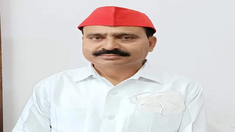 सपा ने बहराइच से रमेश गौतम को बनाया लोकसभा प्रत्याशी, कार्यकर्ताओं ने जताई खुशी 
