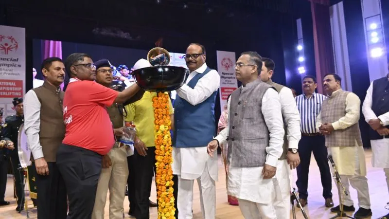 Kanpur: उपमुख्यमंत्री बृजेश पाठक ने किया मानसिक दिव्यांग पावर लिफ्टिंग चैंपियनशिप का शुभारंभ; यूपी में पहली बार हो रही आयोजित