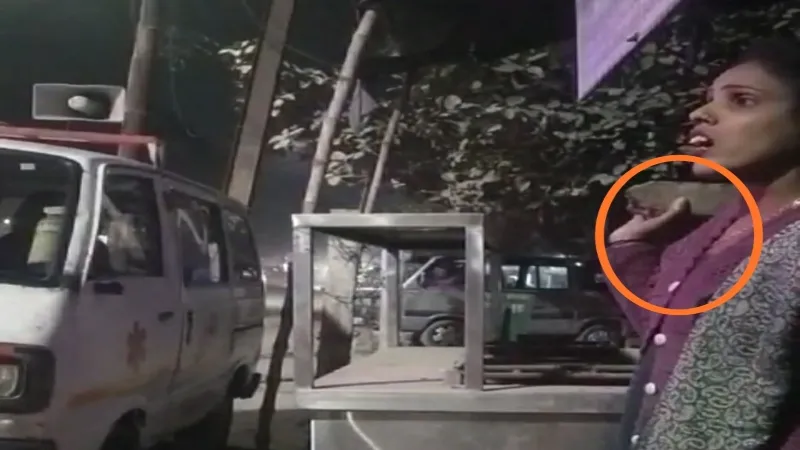 हरदोई में आशा बहू के साथ बीच सड़क पर हाथापाई, वीडियो वायरल