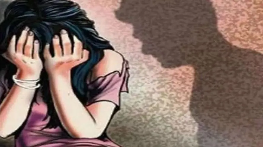 बदायूं: घर में घुसकर किशोरी से दुष्कर्म, भाई को जान से मारने की धमकी