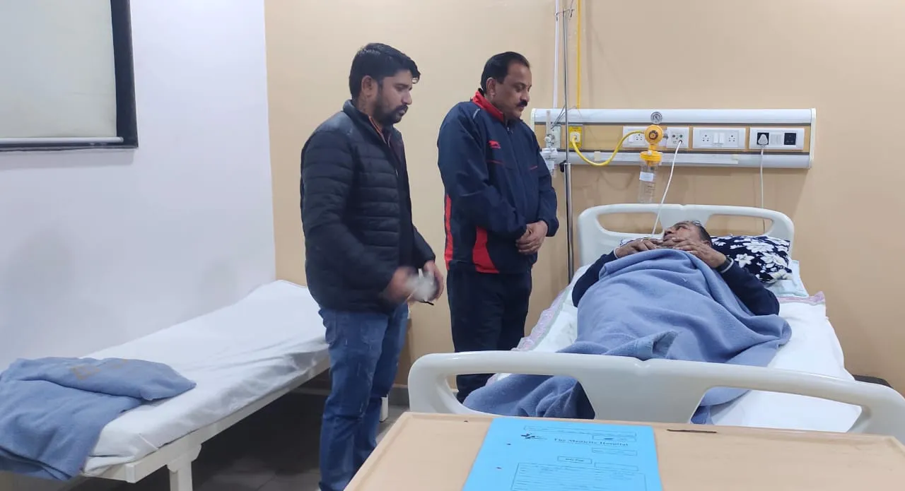 रुद्रपुर: निवर्तमान मेयर की बिगड़ी हालत, हायर सेंटर हुए रेफर...महानगराध्यक्ष के साथ हुई थी मारपीट की घटना