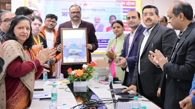 अब बरेली-प्रयागराज में भी मिलेगी सीटी स्कैन की सुविधा, ब्रजेश पाठक ने मशीनों का किया लोकार्पण