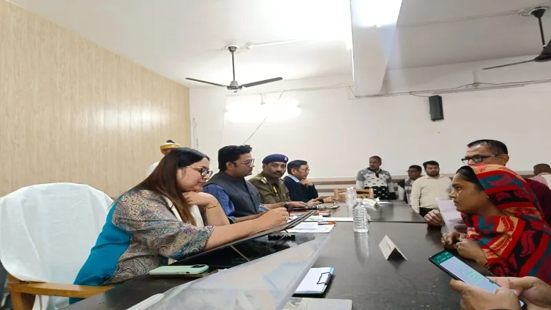 गोंडा: परिवार रजिस्टर के खेल में दो एडीओ पंचायत समेत तीन को प्रतिकूल प्रविष्टि