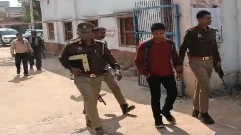 आरओ- एआरओ परीक्षा : डिवाइस चिप के साथ पकड़ा गया अभ्यर्थी, केस दर्ज  