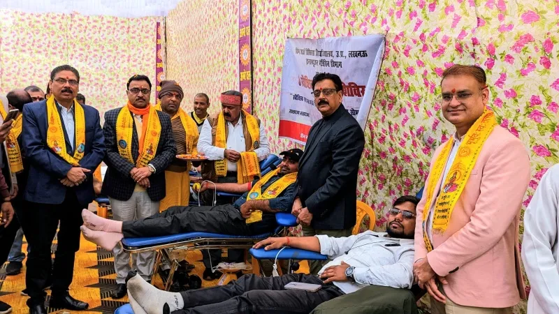 सुलतानपुर में बसंत पंचमी पर लगा ब्लड डोनेशन कैंप, पुलवामा हमले के शहीदों को किया समर्पित   