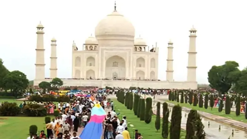 आगरा : ताजमहल में शाहजहां का उर्स शुरू, 3 दिन निशुल्क मिलेगा प्रवेश