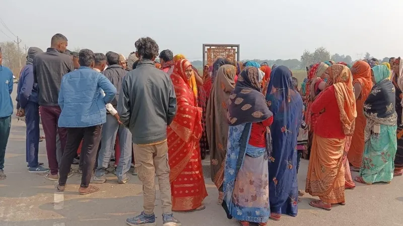 प्रयागराज: रहस्यमय परिस्थितियों में मिला मवेशी चराने गए किशोर का शव, जांच में जुटी पुलिस 
