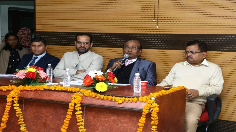 लखनऊ: शराब पीने से होती है ये गंभीर बीमारी, KGMU के डॉक्टर बोले-20 से 30 फीसदी मरीजों को ले जाना पड़ता है ICU 