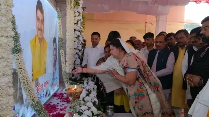 उमेश पाल की पहली बरसी पर लोगों ने दी श्रद्धांजलि, परिजनों ने सीएम योगी का जताया आभार