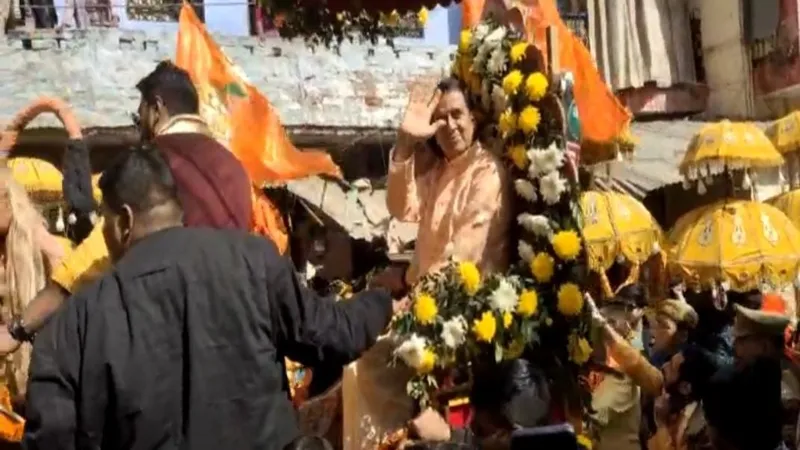 प्रयागराज पहुंचे अरुण गोविल और सुनील लहरी, कहा - रामराज्य की संस्कृति और नैतिकता वापस लौट रही है