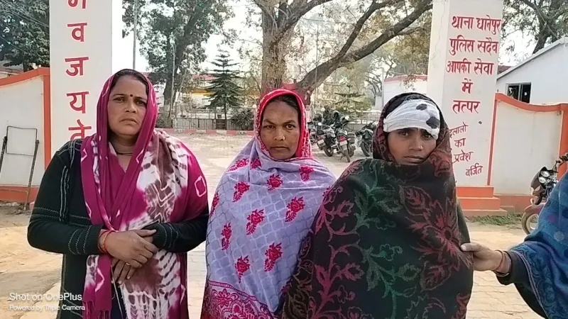 गोंडा में छप्पर रखने के विवाद में मारपीट, महिलाओं समेत पांच घायल-7 के खिलाफ रिपोर्ट दर्ज
