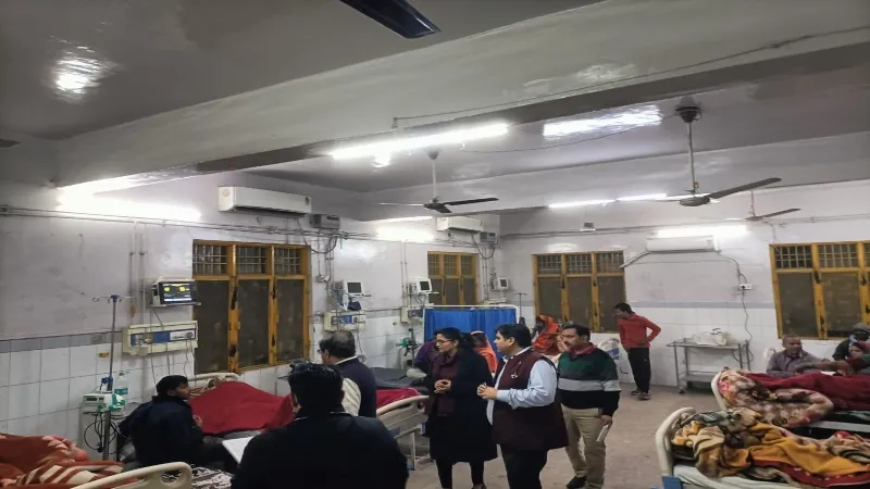 Video : बहराइच में फूड पॉइजनिंग के शिकार हुए 41 लोग, जिला अस्पताल में भर्ती