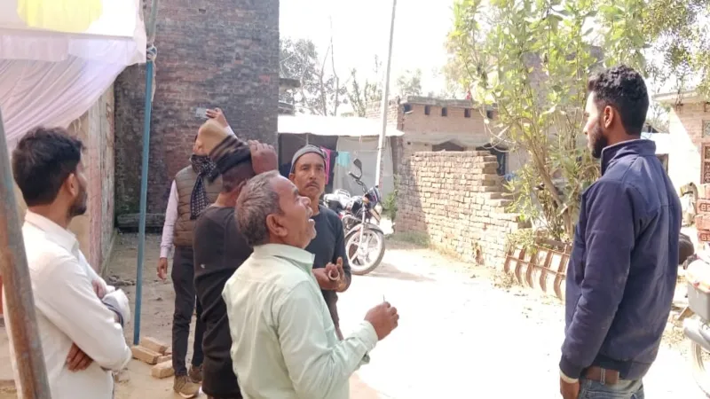 बाराबंकी : मांगलिक कार्यक्रम में टेंट लगा रहे मजदूर की करंट लगने से मौत