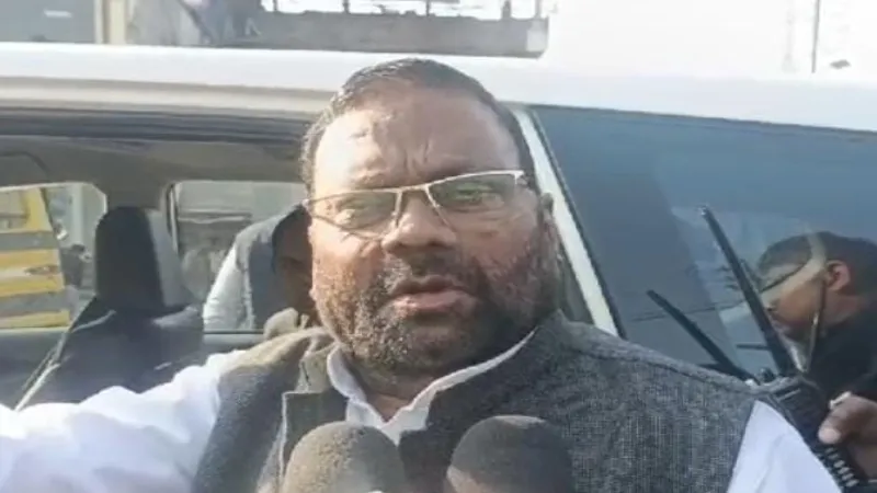 रायबरेली में बोले सपा नेता स्वामी प्रसाद-चुनावी मजबूरी में भाजपा बांट रही है भारत रत्न  