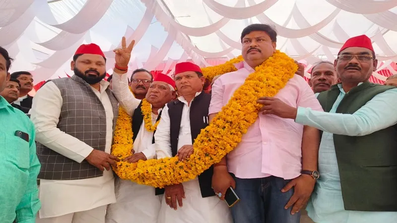 अयोध्या: भाजपा सरकार से समाज का हर वर्ग परेशान, कार्यकर्ता सम्मेलन में बोले अवधेश प्रसाद