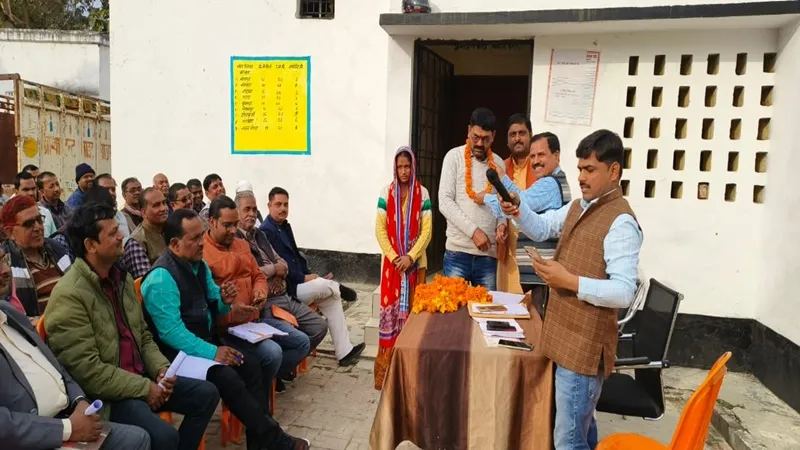 बहराइच: निपुण विद्यालयों के शिक्षकों का माल्यार्पण कर हुआ सम्मान 
