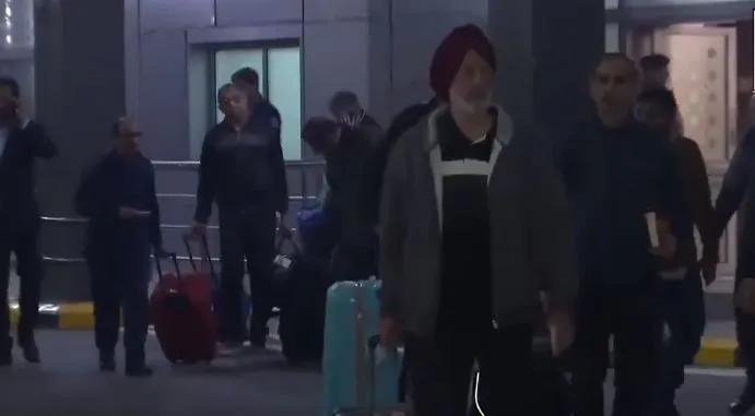 कतर जेल में बंद 8 भारतीय पूर्व नौसैनिक हुए रिहा, 7 भारत लौटे...फैसले का केंद्र ने किया स्वागत