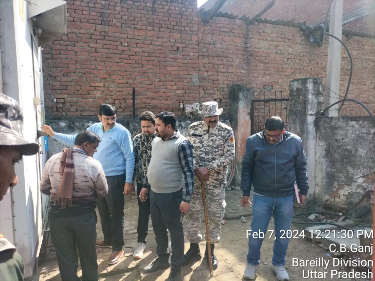 बरेली: 37 लाख बकाये पर 5 मोबाइल टावरों के कनेक्शन काटे, सीबीगंज और कर्मचारी नगर में संचार सेवाएं प्रभावित